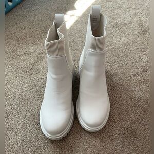 Steve Madden White Booties
